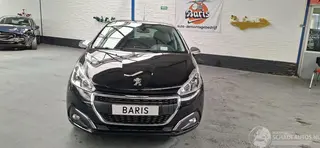 Peugeot 208 2017 фото 2