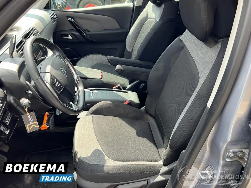 Citroën C4 2018 photo 11