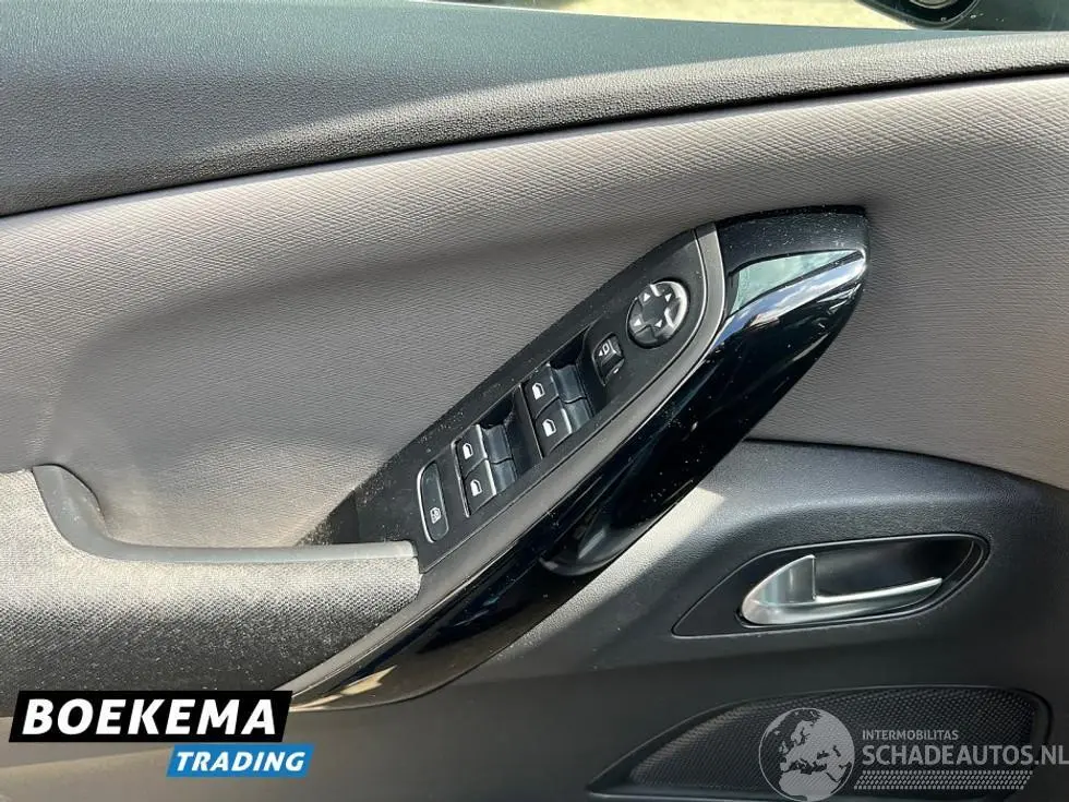 Citroën C4 2018 photo 12