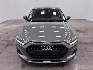 Audi A1 2025 фото 5