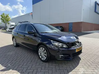 Peugeot 308 2019 photo 4