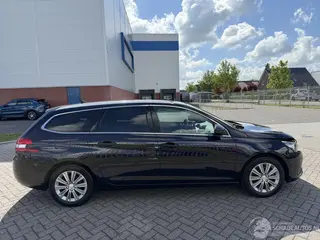 Peugeot 308 2019 photo 5