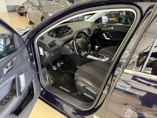 Peugeot 308 2019 photo 11