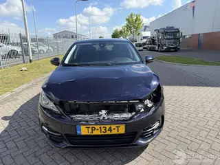 Peugeot 308 2019 photo 8