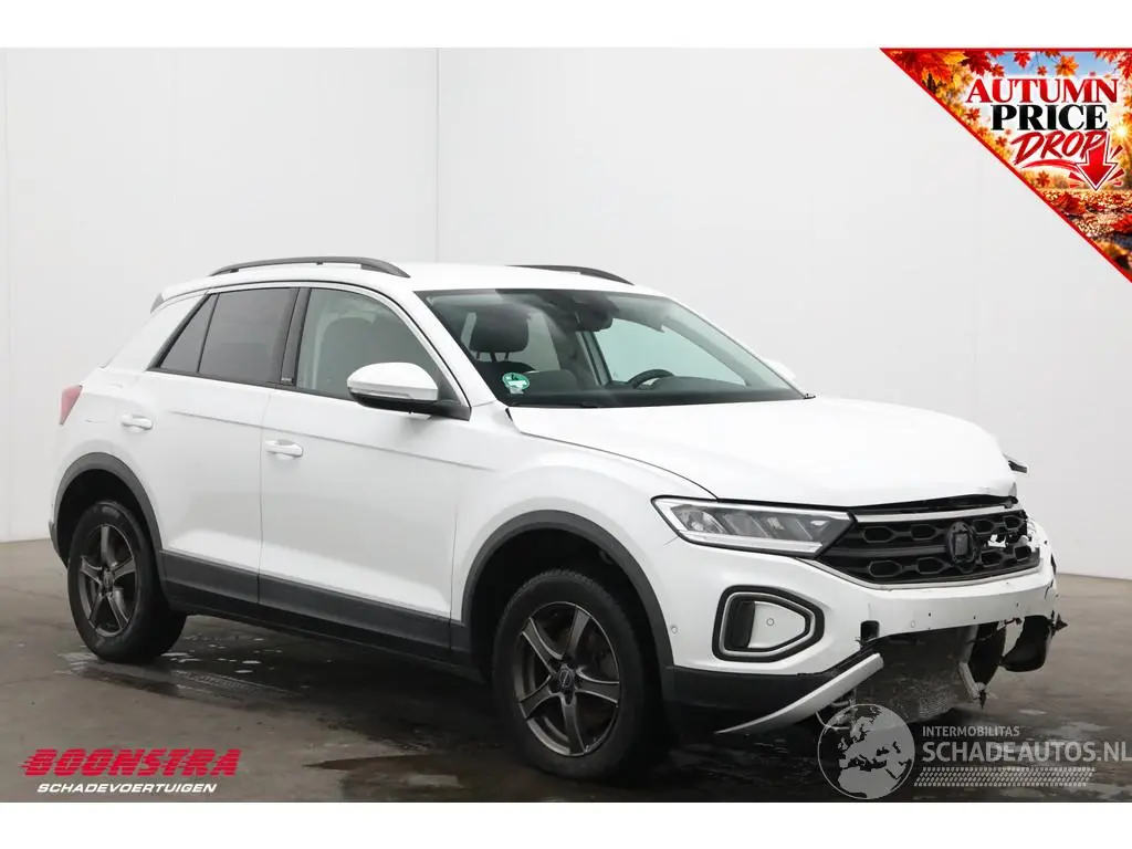 Volkswagen T-Roc 2024 photo 2