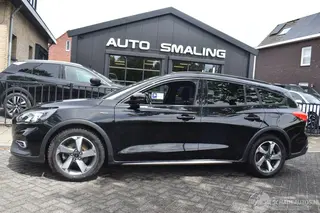 Ford Focus 2021 photo 1