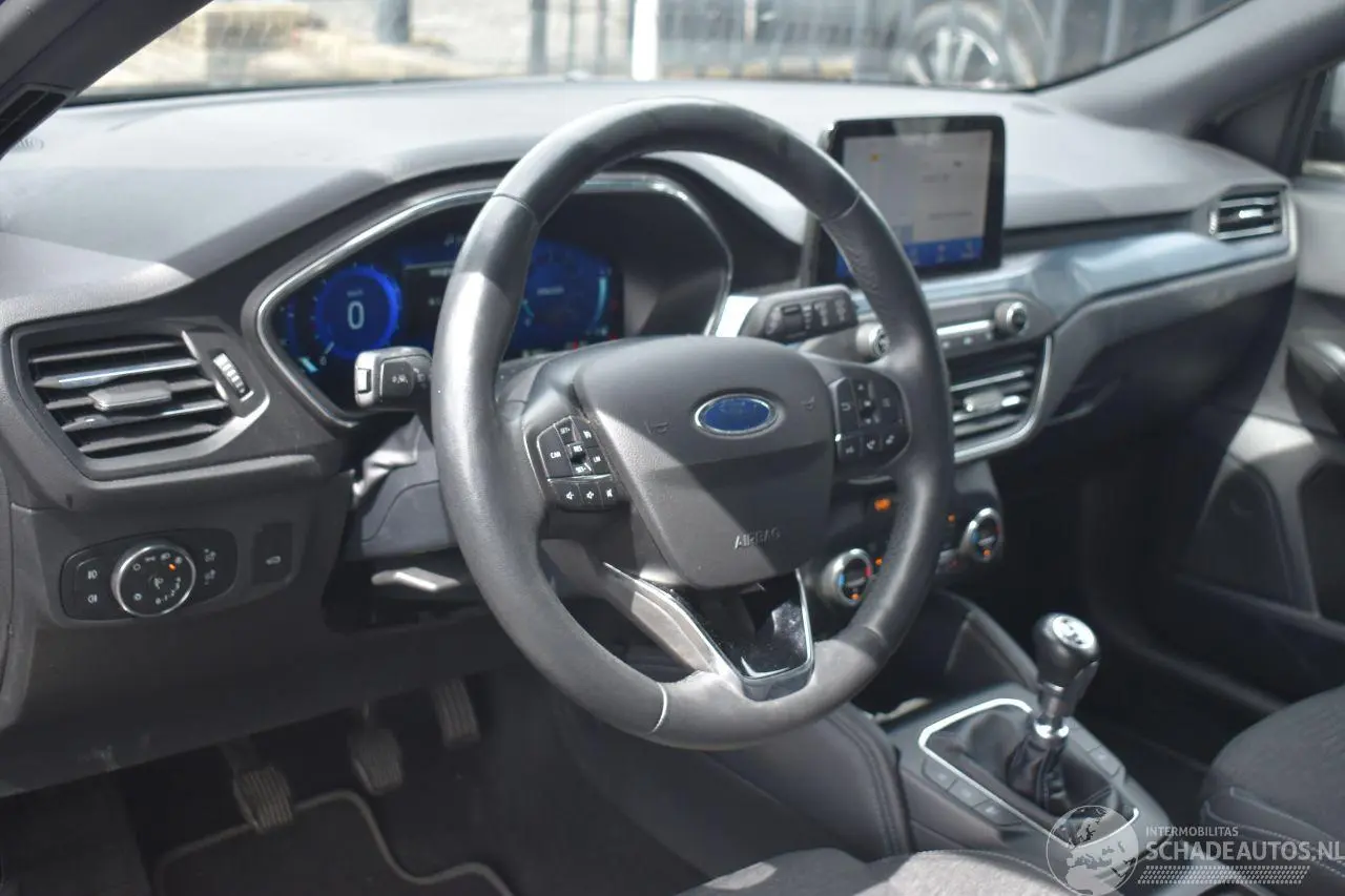 Ford Focus 2021 photo 8