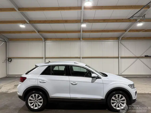 Volkswagen T-Roc, 2018