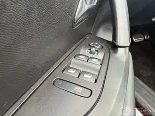 Peugeot 2008 2021 фото 10