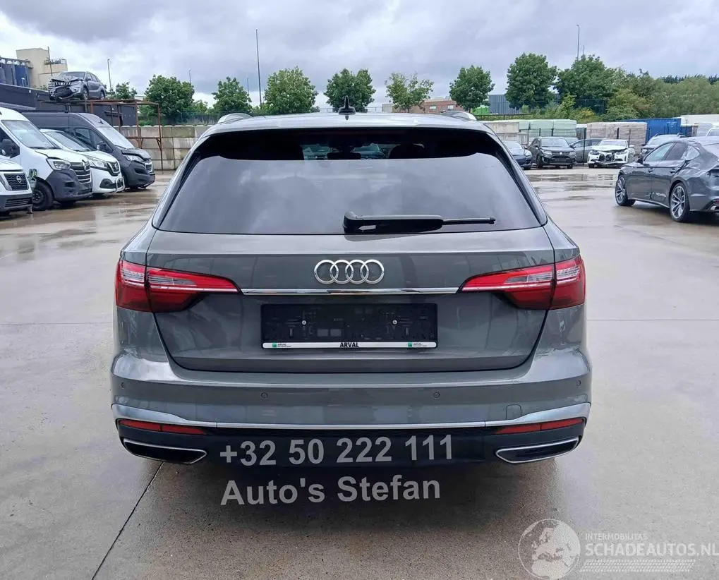 Audi A4 2024 foto 5