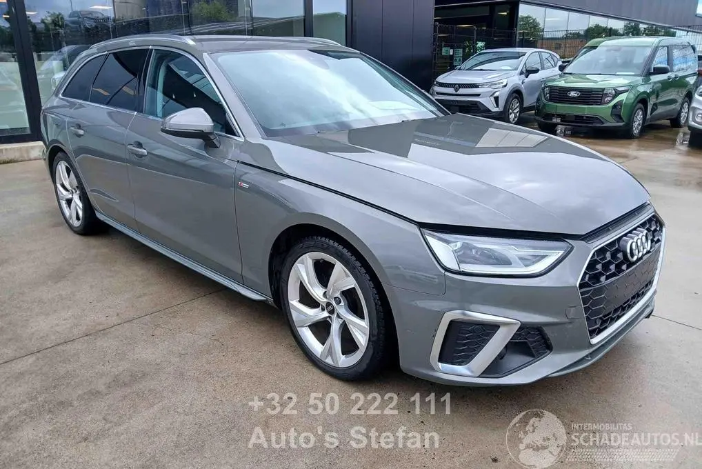 Audi A4 2024 foto 1