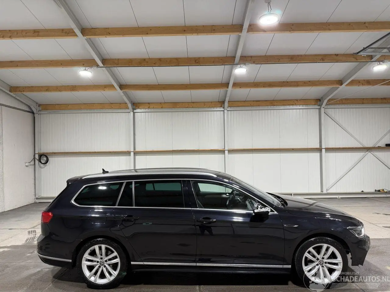 Volkswagen Passat 2020 foto 1