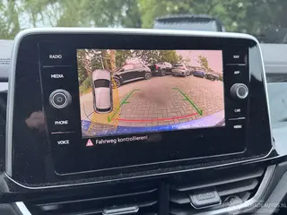 Volkswagen T-Roc 2025 photo 5