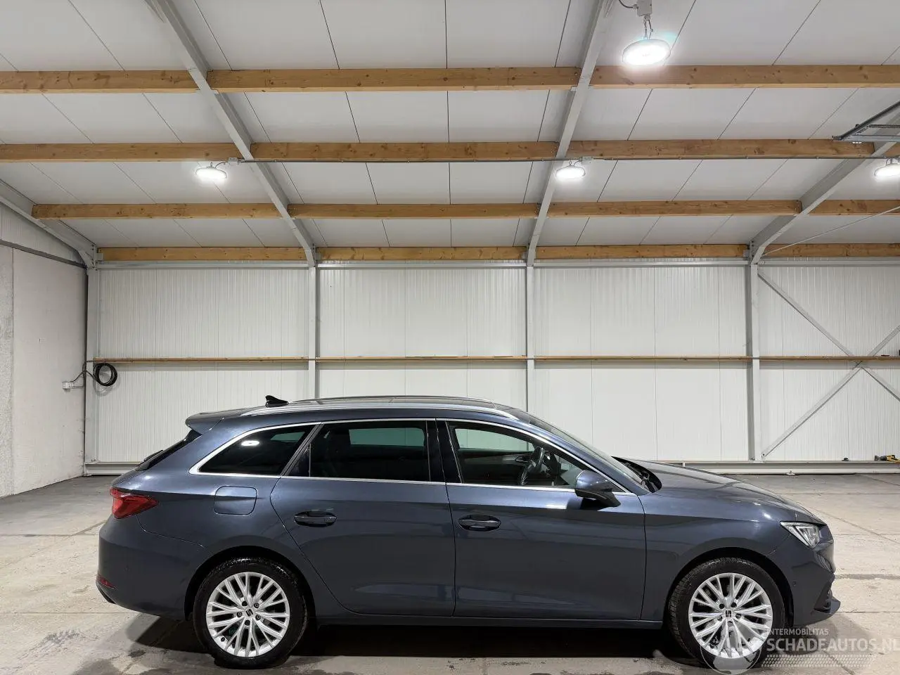 Seat Leon 2022 фото 1