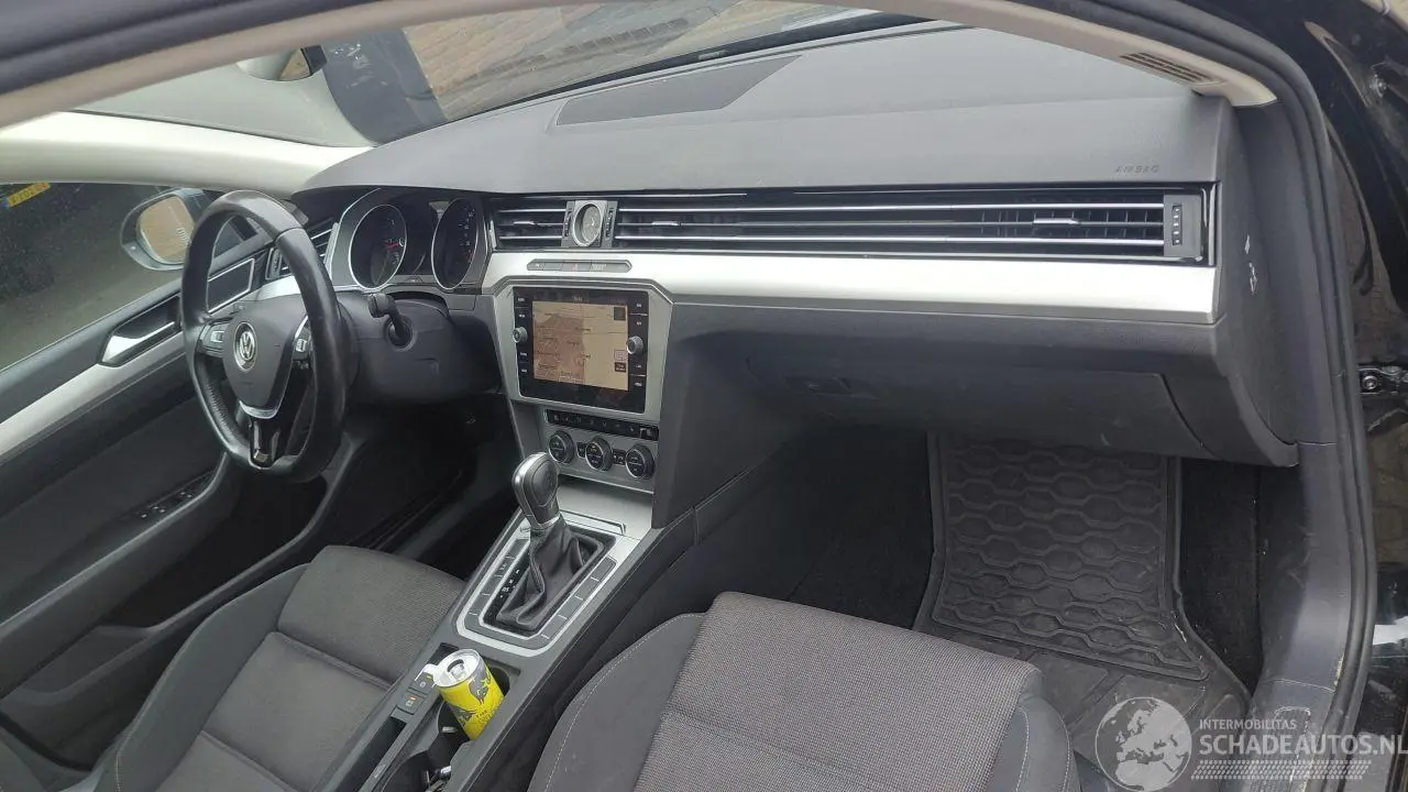 Volkswagen Passat 2019 foto 5