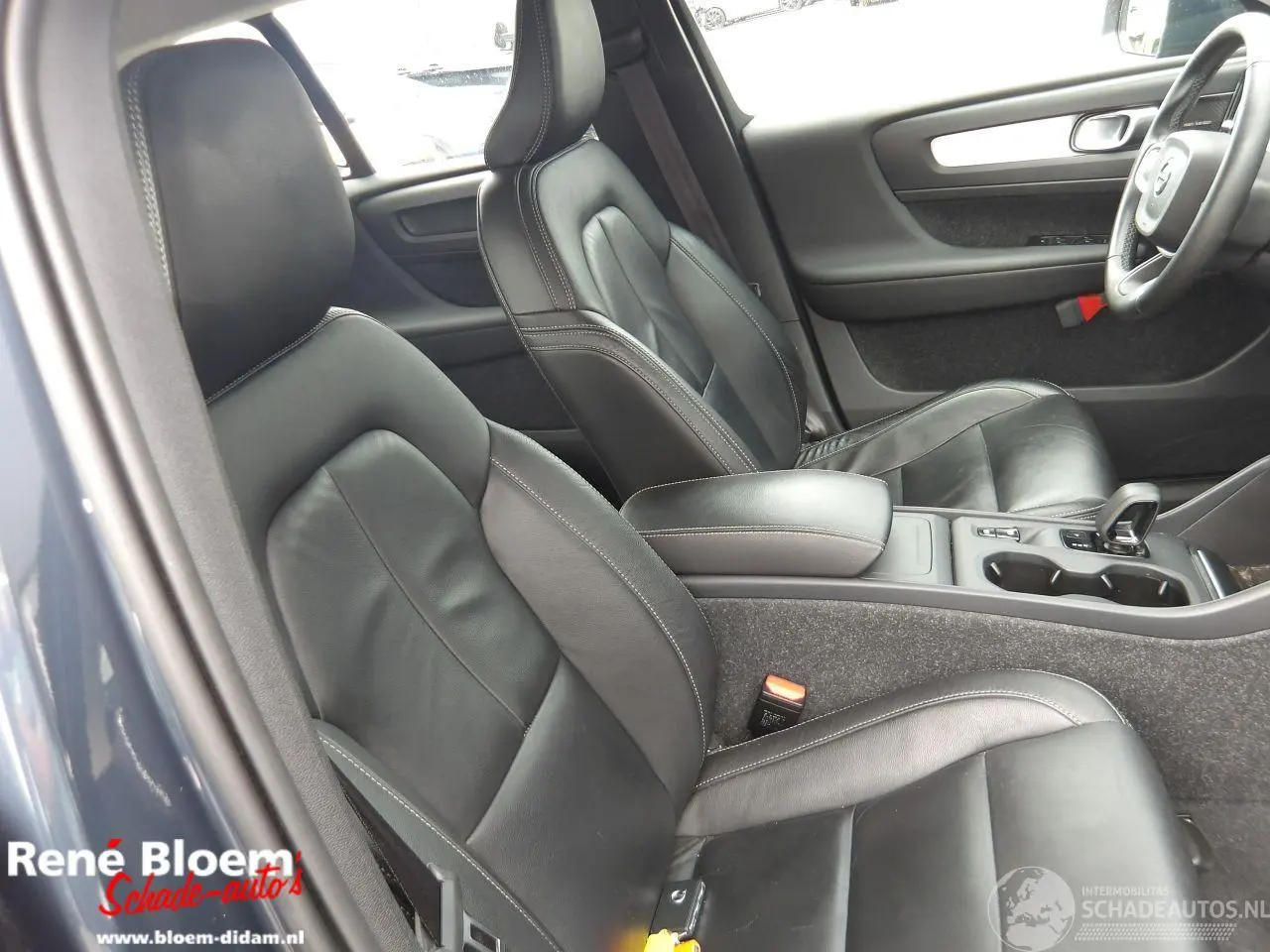 Volvo XC40 2021 foto 10