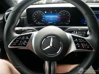 Mercedes A-klasse 2025 photo 12
