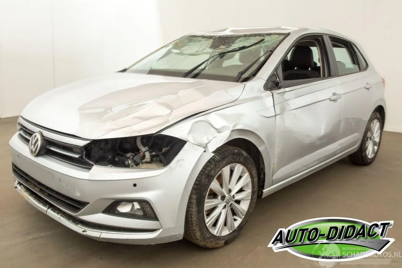 Volkswagen Polo 2018 photo 1