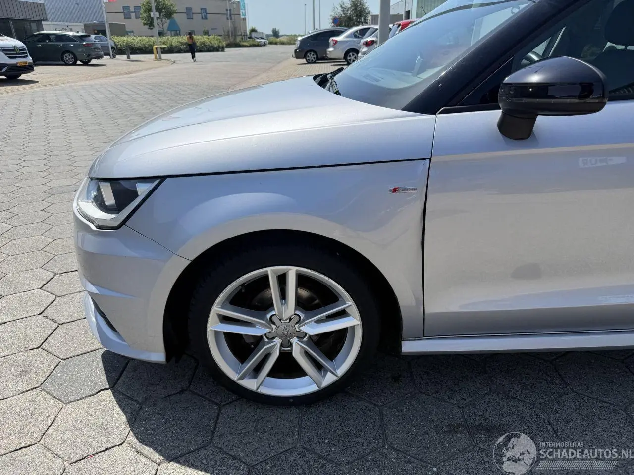 Audi A1 2017 фото 8