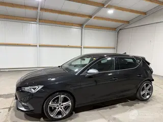 Seat Leon 2023 фото 9