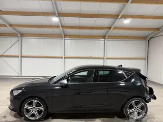 Seat Leon 2023 фото 8