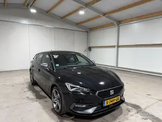 Seat Leon 2023 фото 3