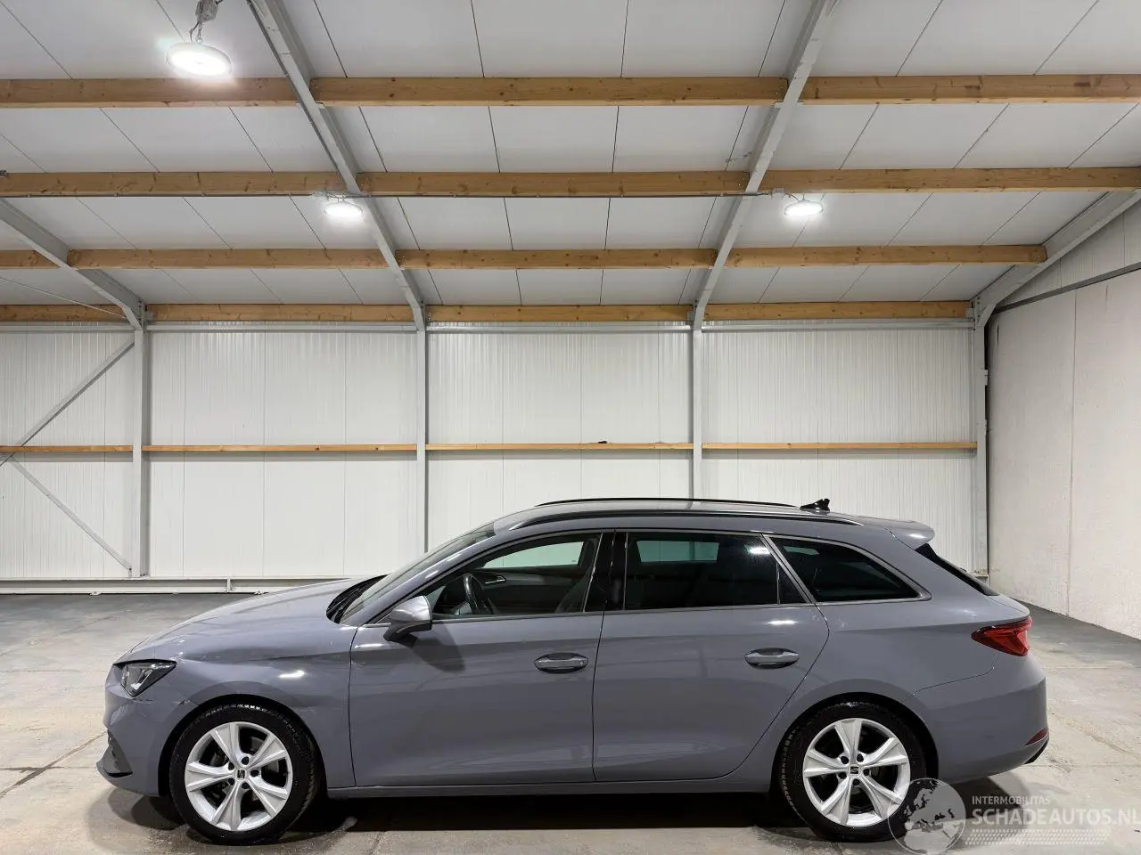 Seat Leon 2023 фото 8