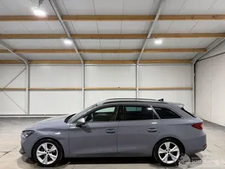 Seat Leon 2023 фото 8