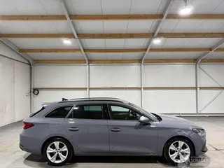 Seat Leon 2023 фото 1
