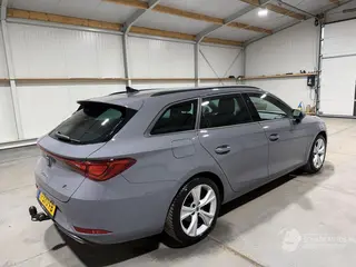 Seat Leon 2023 фото 5