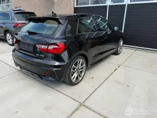 Audi A1 2019 фото 8
