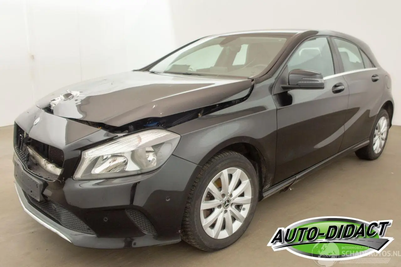 Mercedes A-klasse 2017 photo 1