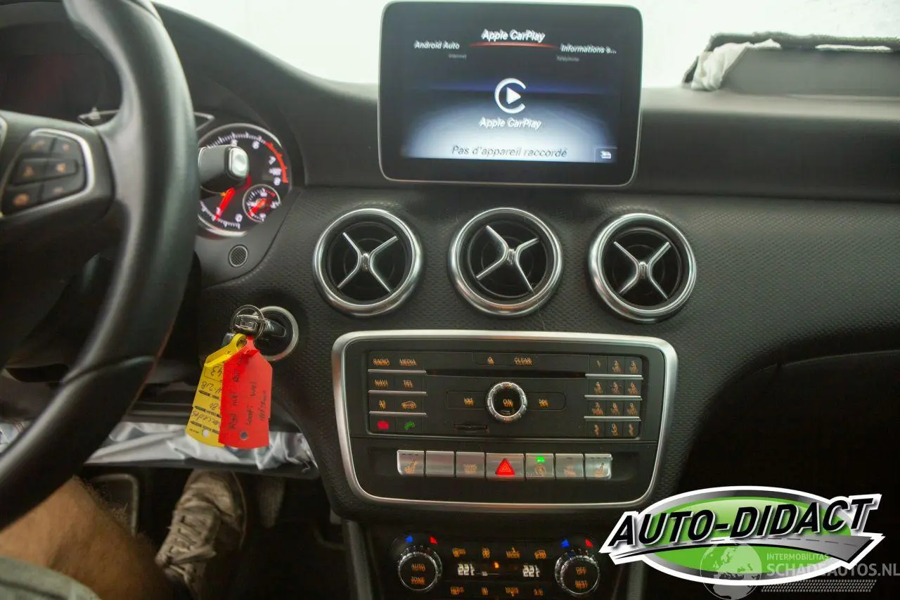 Mercedes A-klasse 2017 photo 11