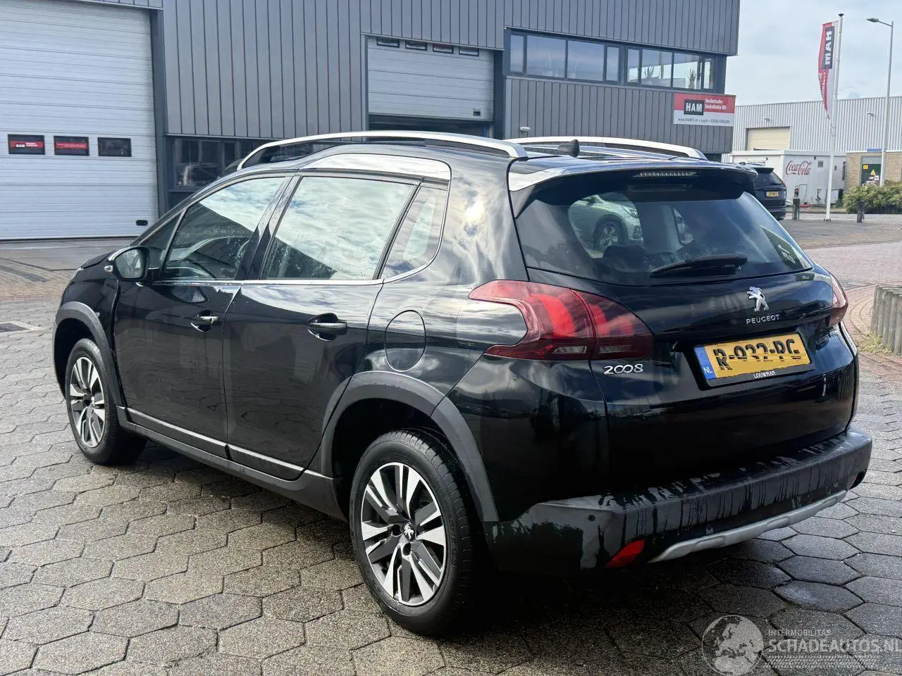 Peugeot 2008 2017 фото 7
