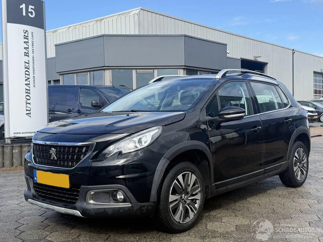 Peugeot 2008 2017 фото 1