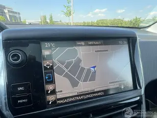 Peugeot 2008 2017 фото 11