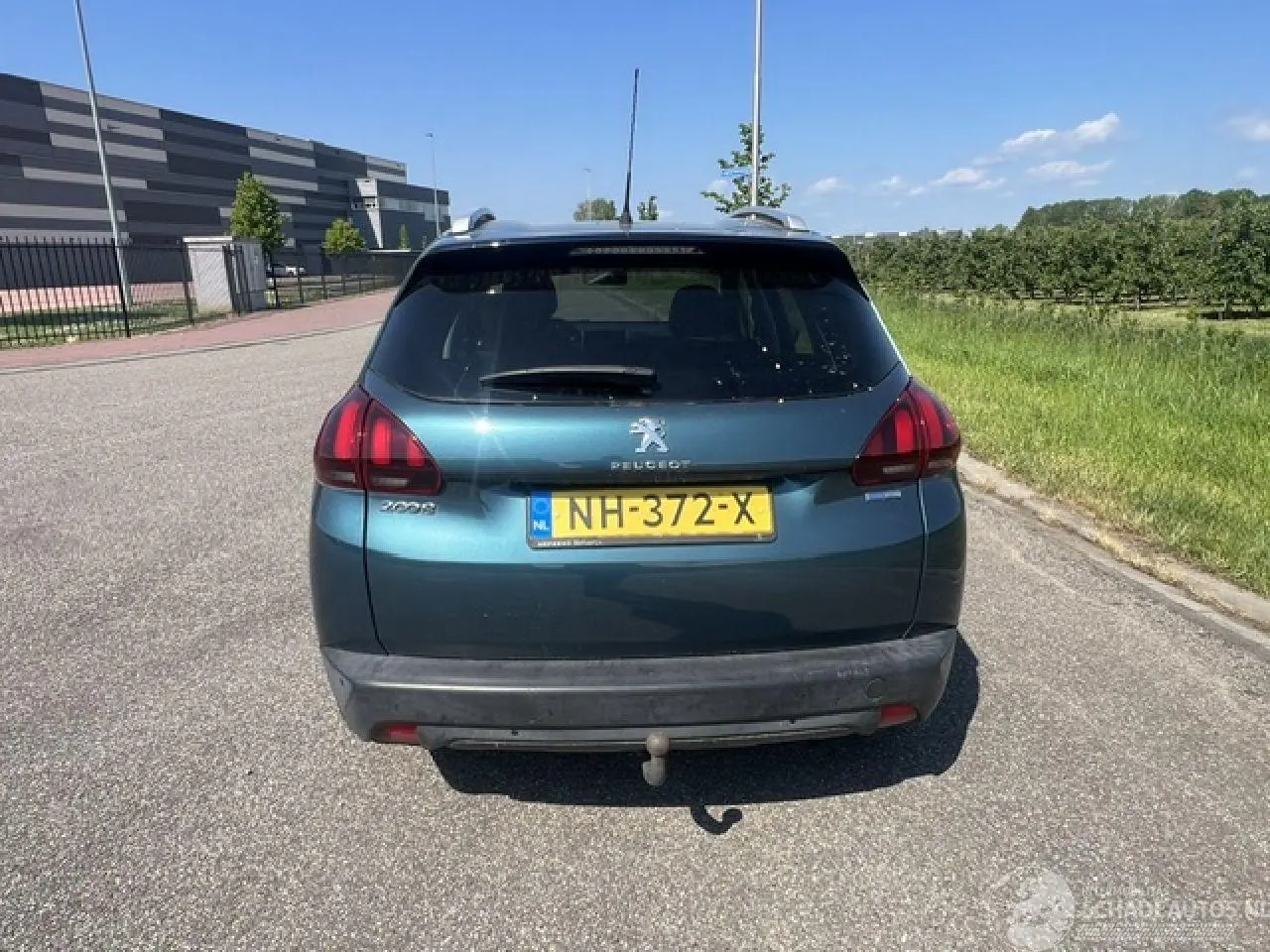 Peugeot 2008 2017 фото 4