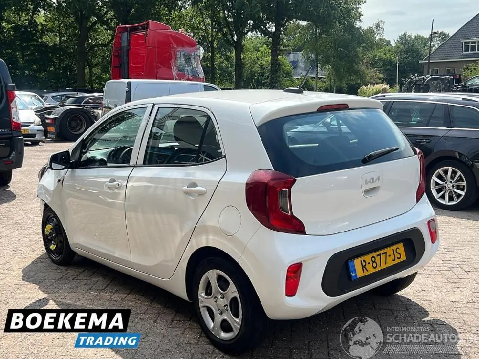 Kia Picanto 2022 photo 3