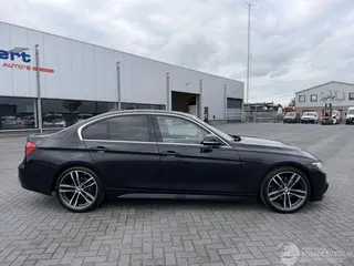 BMW 3-serie 2019 фото 5