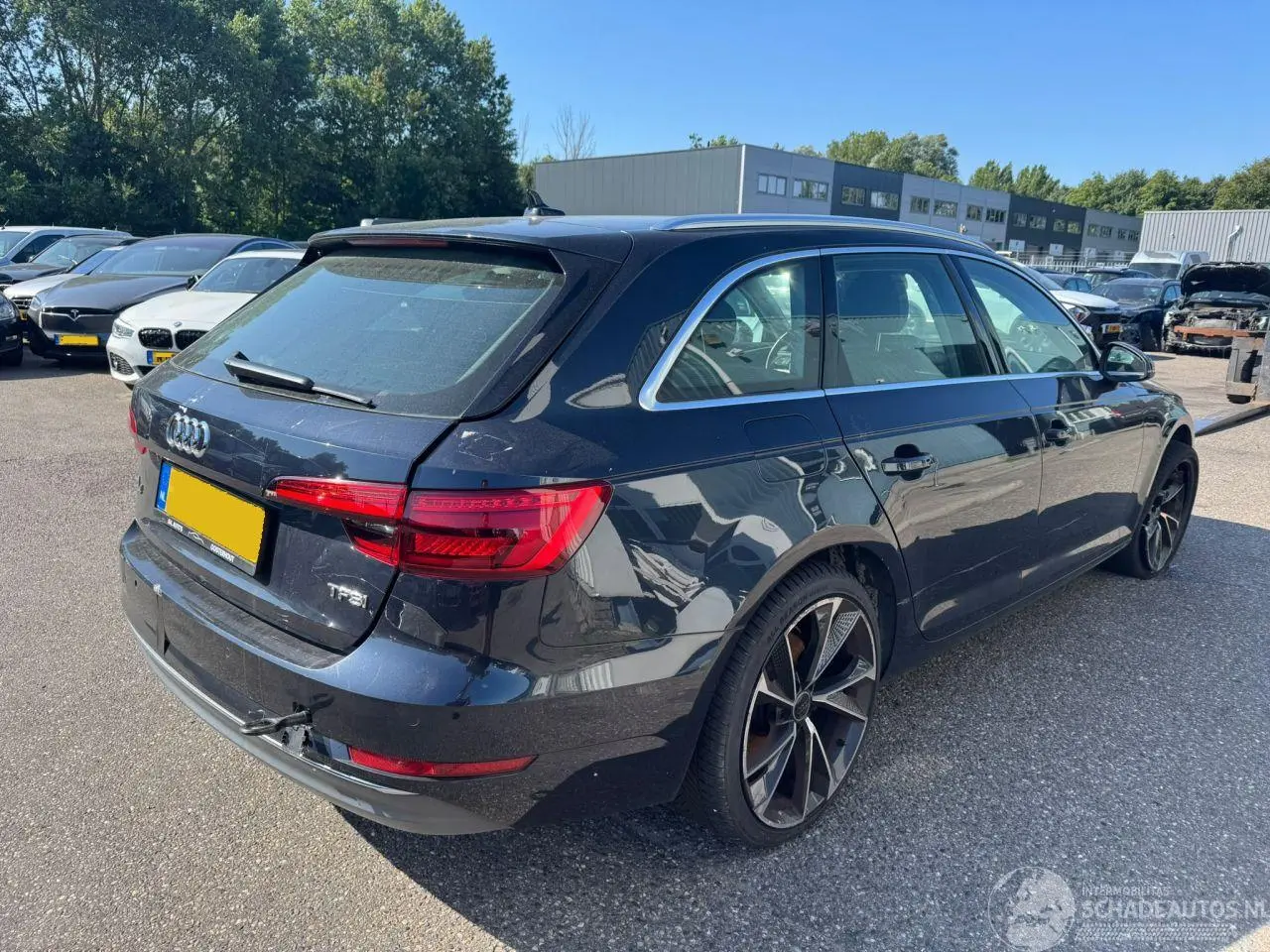 Audi A4 Avant 2017 photo 6
