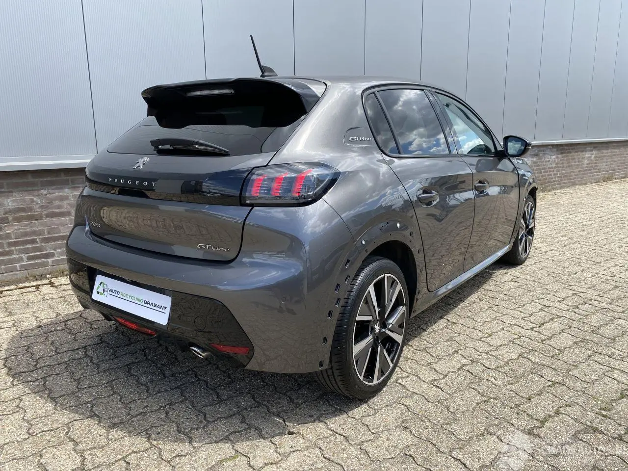 Peugeot 208 2020 photo 4