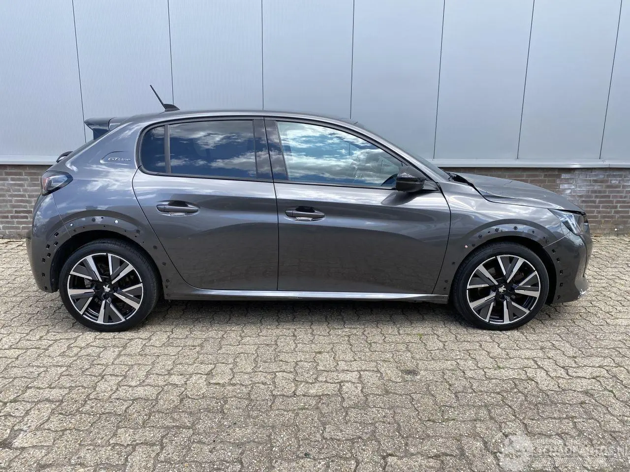 Peugeot 208 2020 photo 5