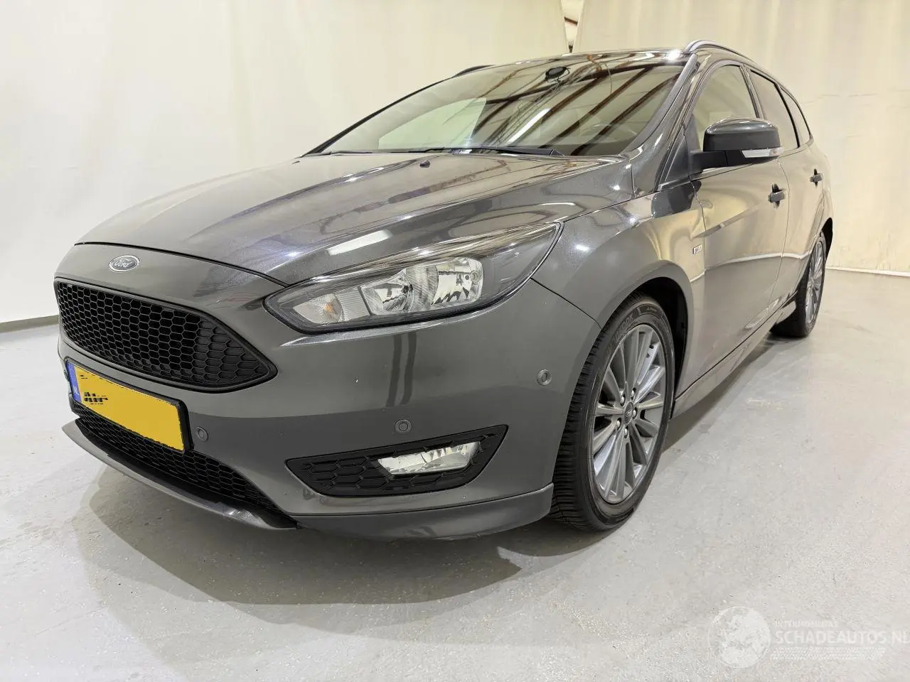 Ford Focus 2018 фото 3