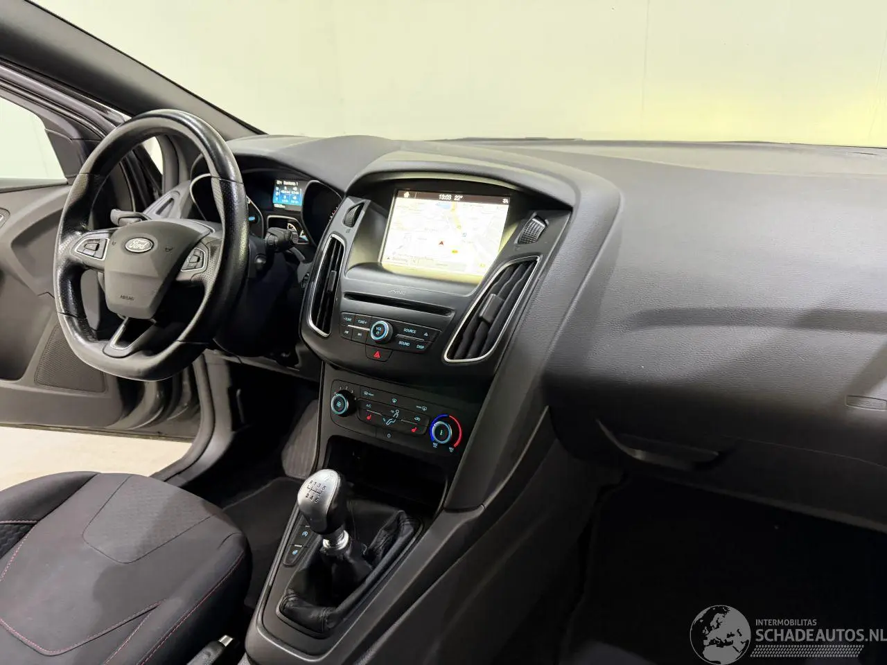 Ford Focus 2018 фото 7