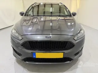 Ford Focus 2018 фото 2