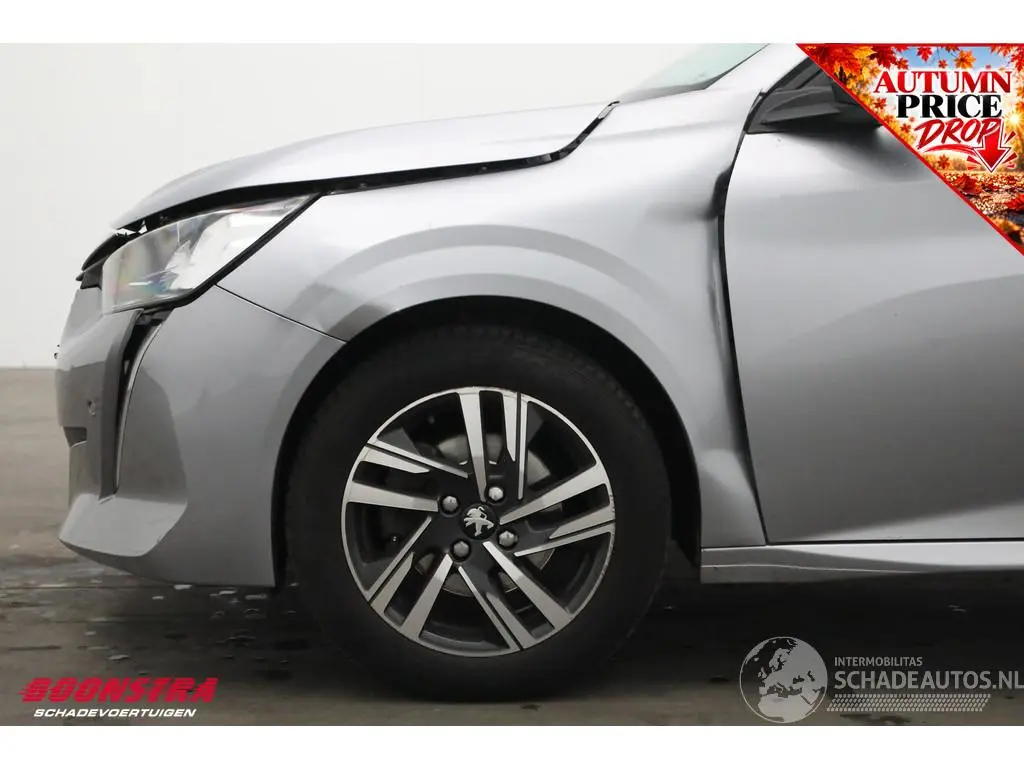 Peugeot 208 2019 фото 21