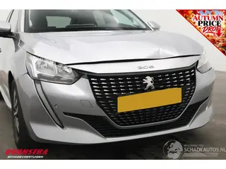 Peugeot 208 2019 фото 11