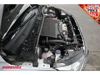 Peugeot 208 2019 фото 16