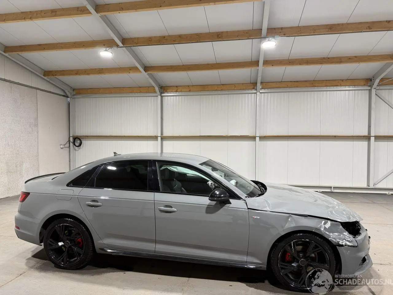 Audi A4 2018 foto 2