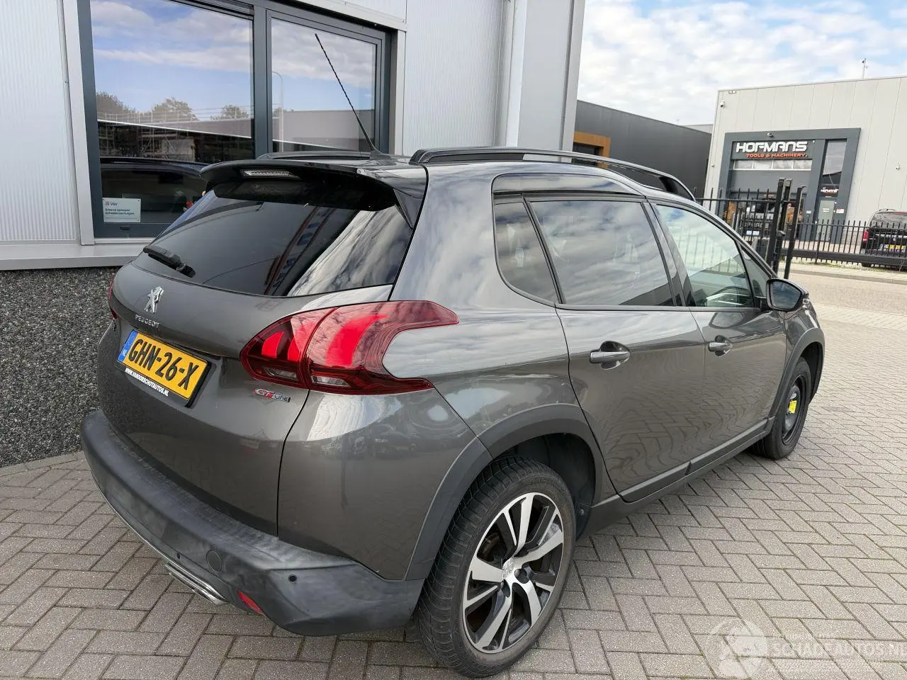 Peugeot 2008 2019 фото 7